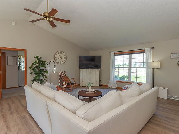 5th image of 2186 Waters Way