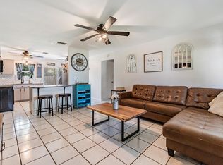 9101-9105 7th St N, Saint Petersburg, FL 33702