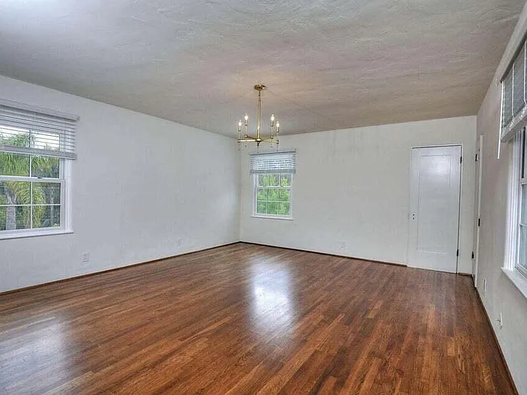 1447 S Jameson Ln — Photo 20