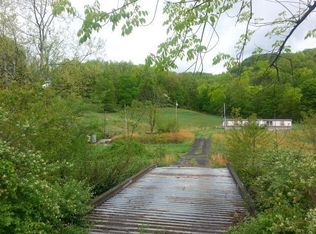 2881 Turnpike Rd, Summersville, WV 26651