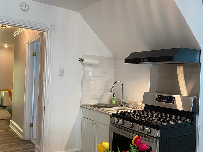 1013 N 63rd St #3 — Photo 25