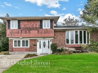 20 Edna Dr, Syosset, NY 11791