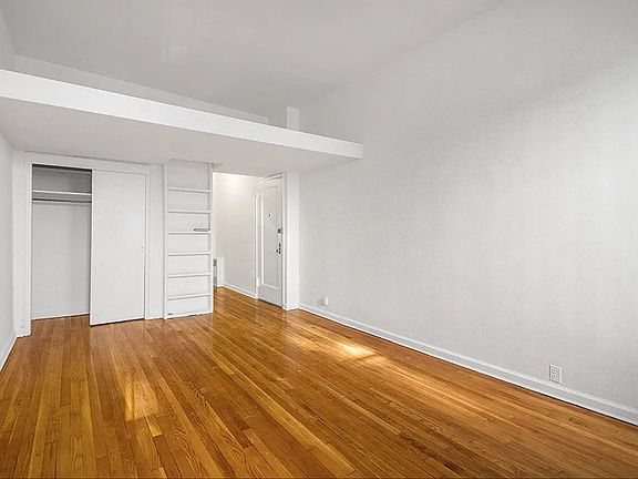 4th image of 414 E 85th St APT 1B