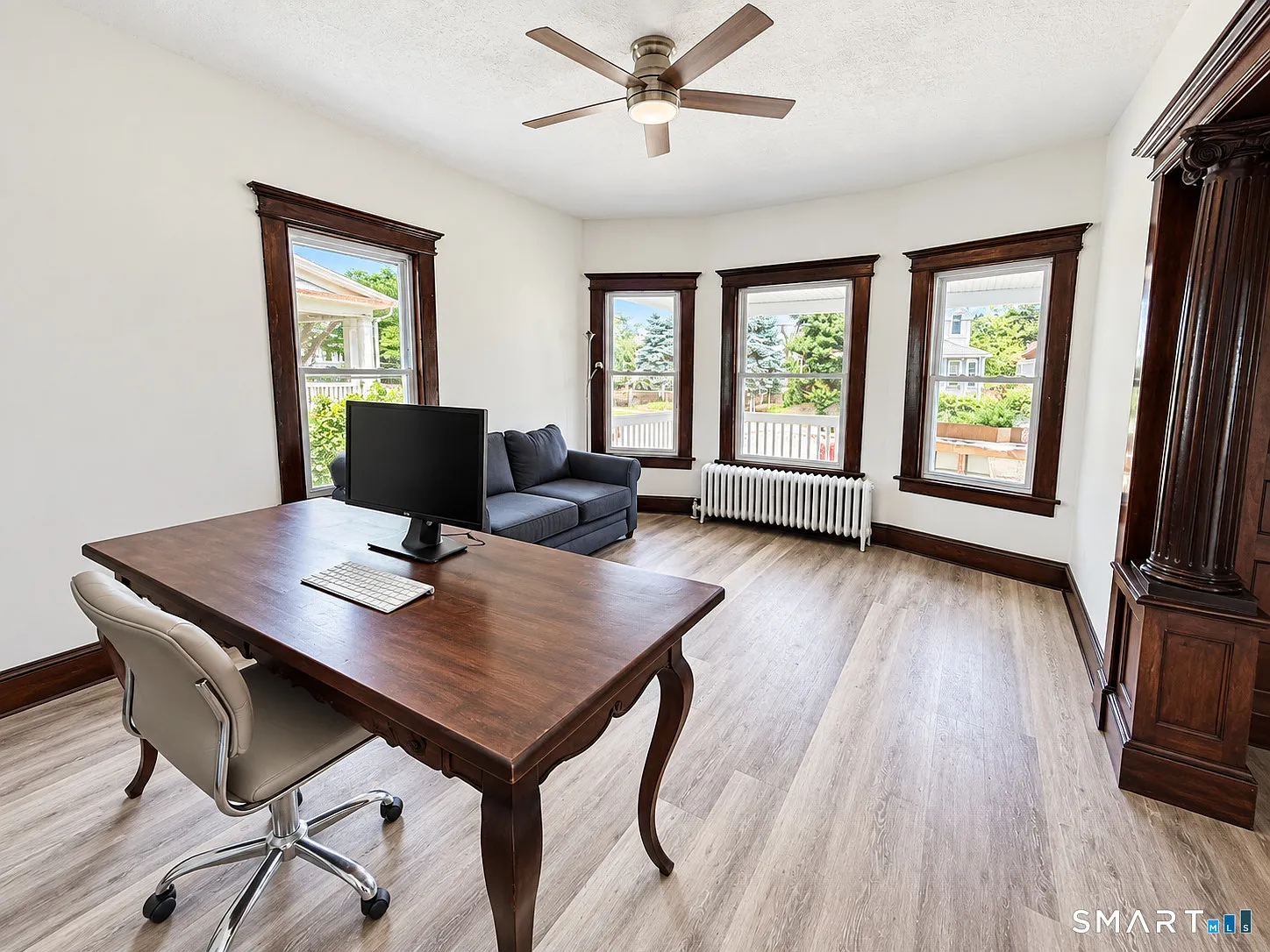 695 Laurel Ave — Photo 3