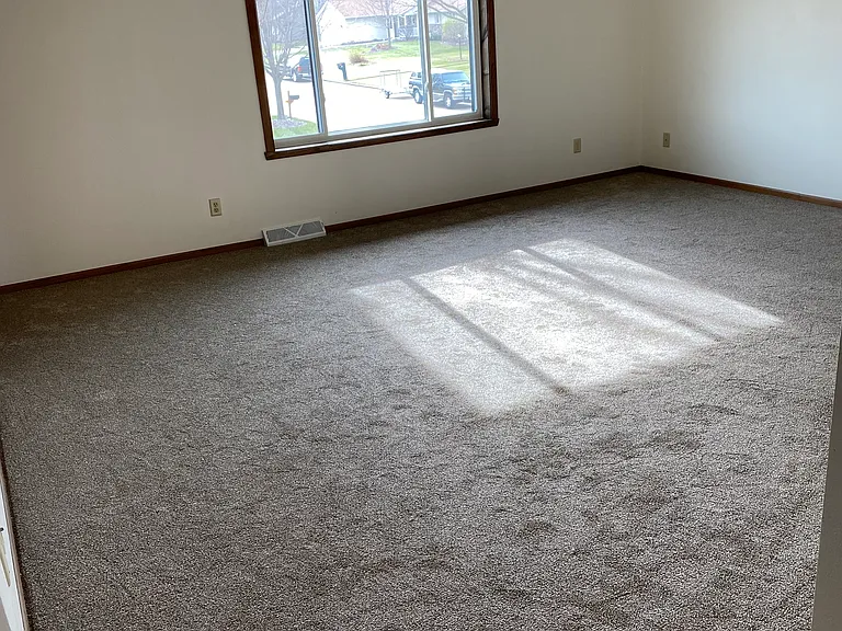 543 Ashbury Dr — Photo 17