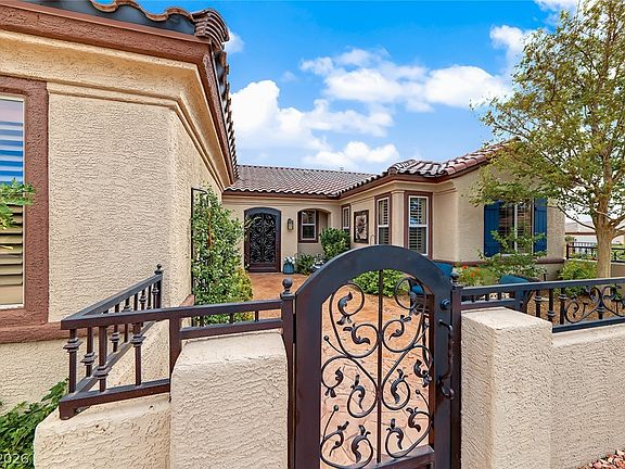 4th image of 1646 Sebring Hills Dr