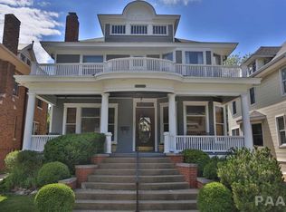 1021 N Institute Pl, Peoria, IL