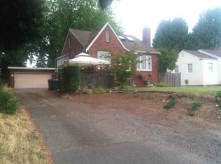 3030 NE 130th St, Seattle, WA 98125