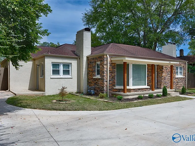 2611 Whitesburg Dr SE #B — Photo 1