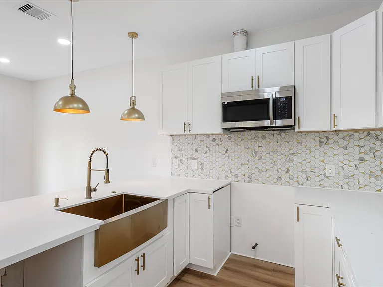 7117 Springdale St #B — Photo 10
