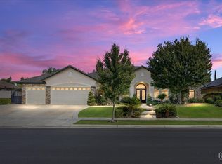 11308 Stancombe Ln, Bakersfield, CA 93312