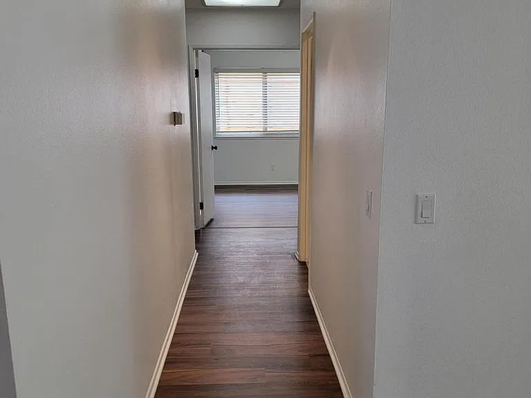 28910 Calabria Dr — Photo 25