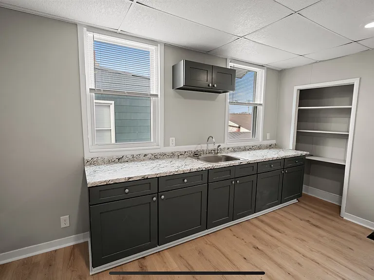 941 York St #2 — Photo 8