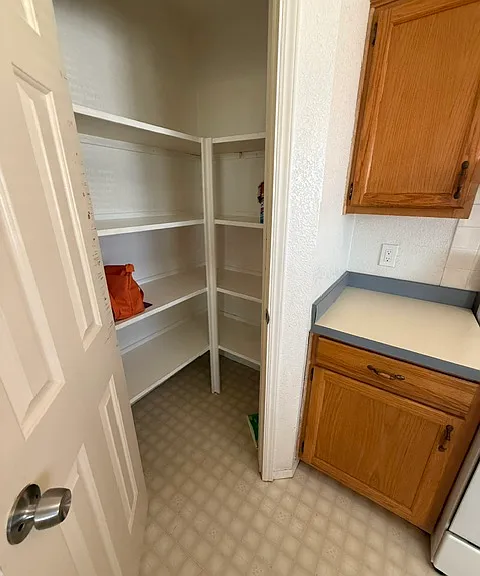 7647 Robben Rd — Photo 9