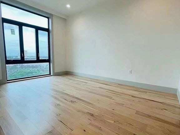 5th image of 14126 Northern Blvd APT 6A