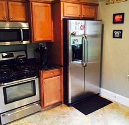 5th image of 1746 Lonsdale Ave #12