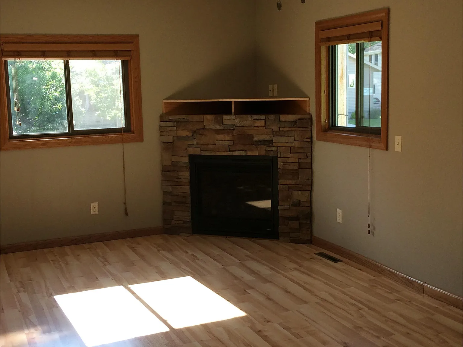 313 9th Ave - 1 — Photo 4
