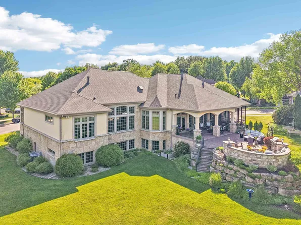 1222 Bongard Dr, Waunakee, WI 53597