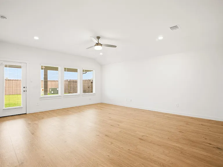 30615 Skye Villa Ln — Photo 15