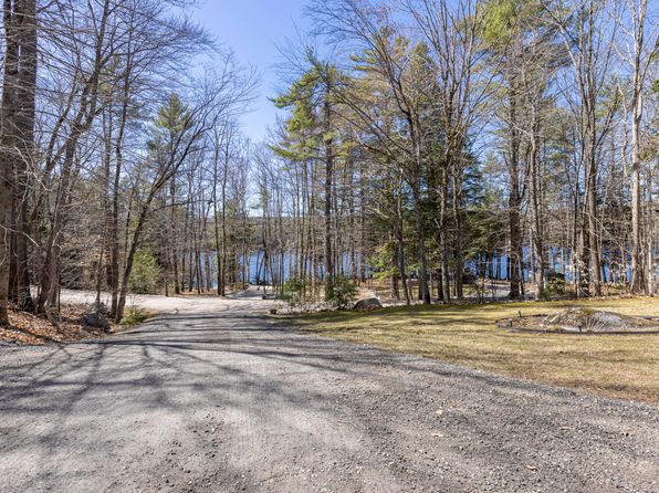 131 Harbor Road, Naples, ME 04055