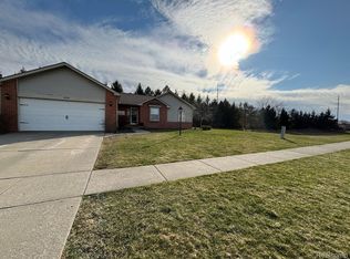 350 Andrea Ave, Linden, MI
