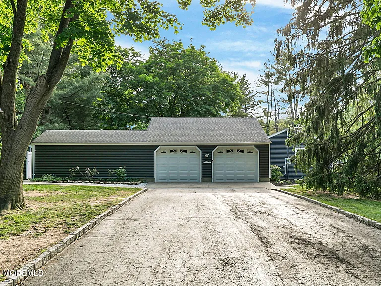 10 Tilton Rd — Photo 48