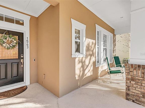 5th image of 1563 Hanks Ave