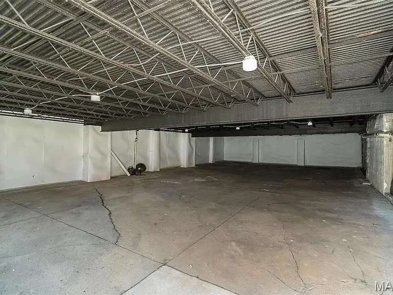 7537 Buckingham Dr — Photo 21