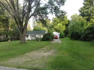 831 W Baxterwood Ln, Janesville, WI 53546