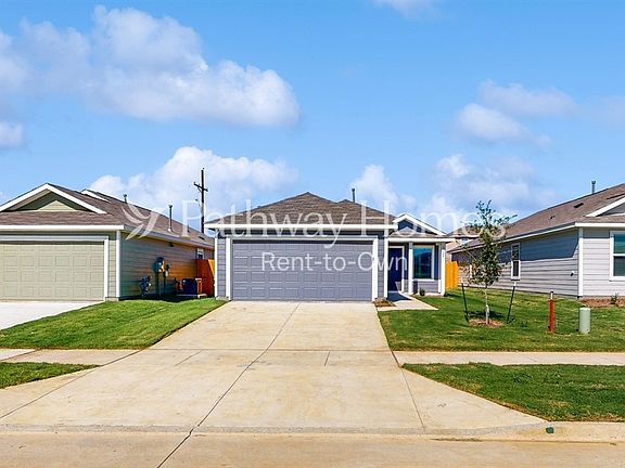 3rd image of 1329 Plum Rd