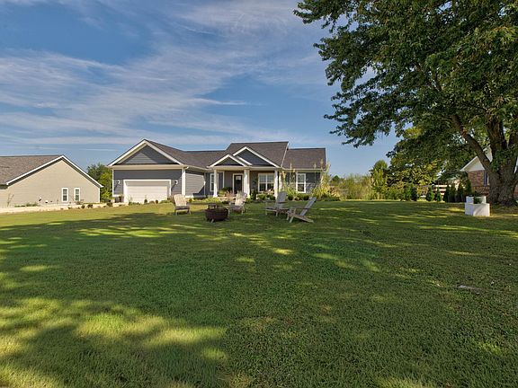 4th image of 323 Dreyfus Rd