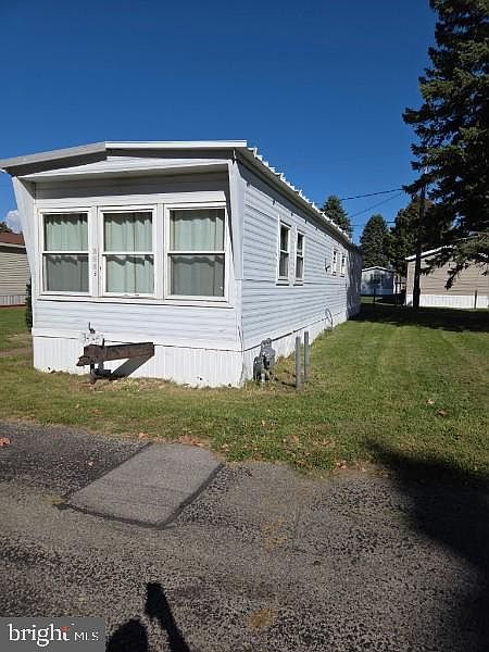 1st image of 306 S 3rd St