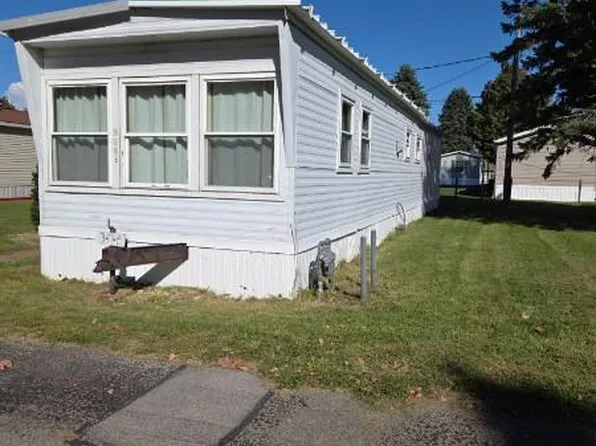 306 S 3rd St, Lake City, PA 16423