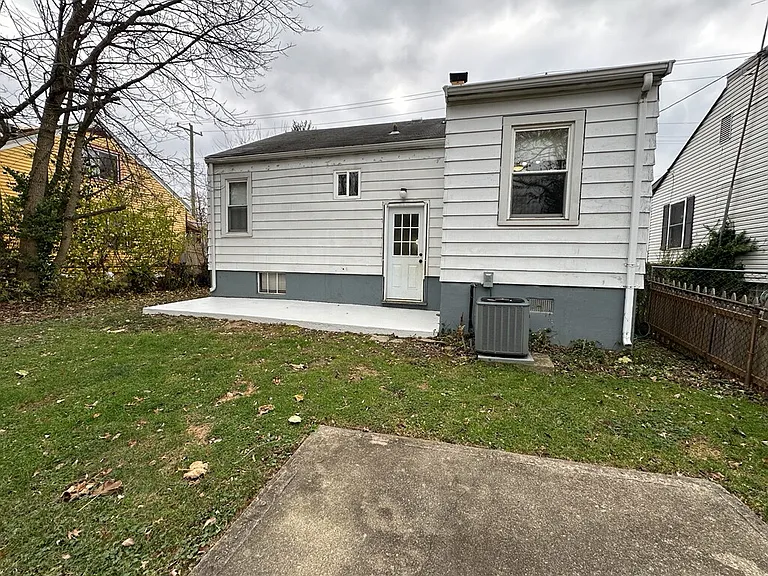 4556 Kugler Mill Rd — Photo 10