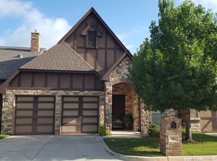 223 Wood St, Grapevine, TX 76051