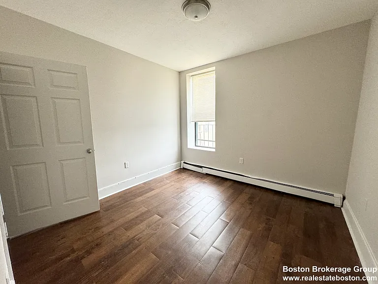 9 Ruggles St — Photo 39