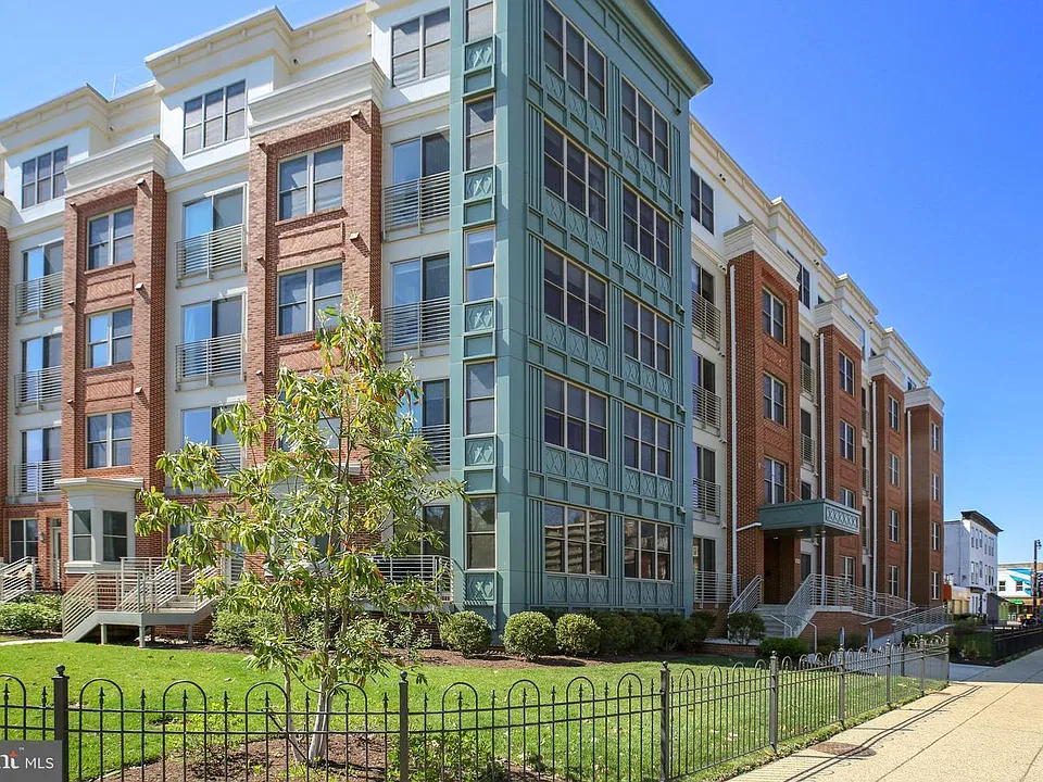 1350 Maryland Ave NE #107