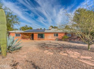 2001 E Rennoc Sv Stra, Tucson, AZ 85719