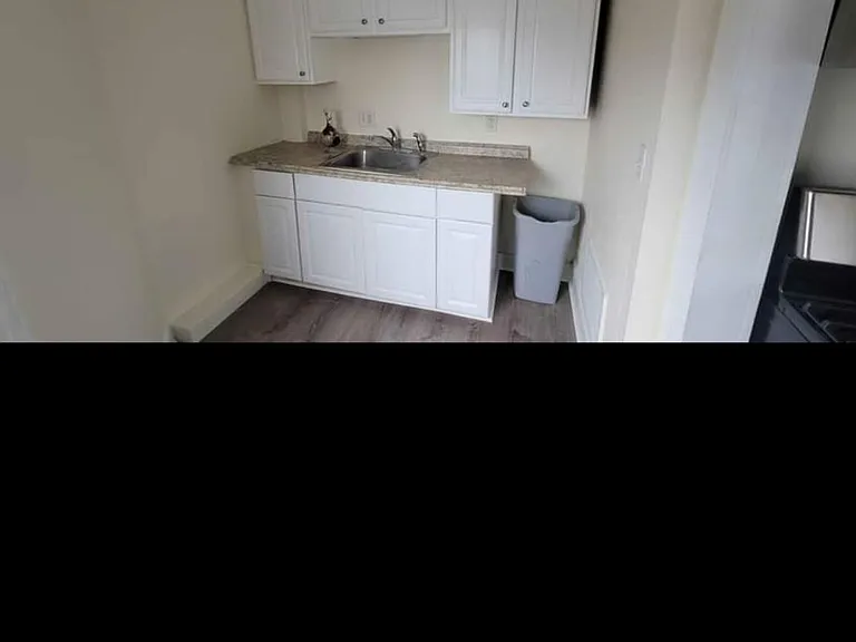 30 Railroad Ave #3 — Photo 2