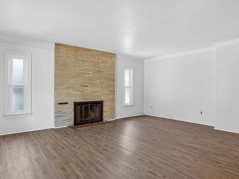 7420 Drexel St — Photo 6