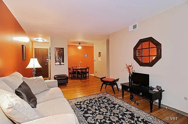 515 W Wrightwood Ave #416 — Photo 4