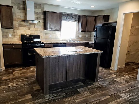 3rd image of 38000 Le Chateau Blvd #117