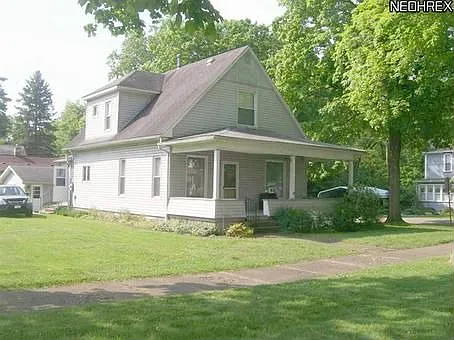 152 W Main St photo 1
