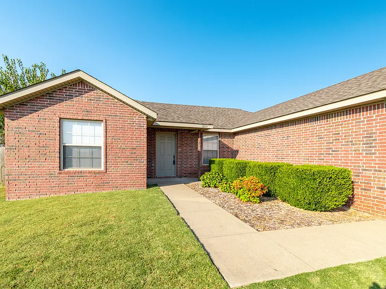1014 Josie Kate Ln — Photo 7