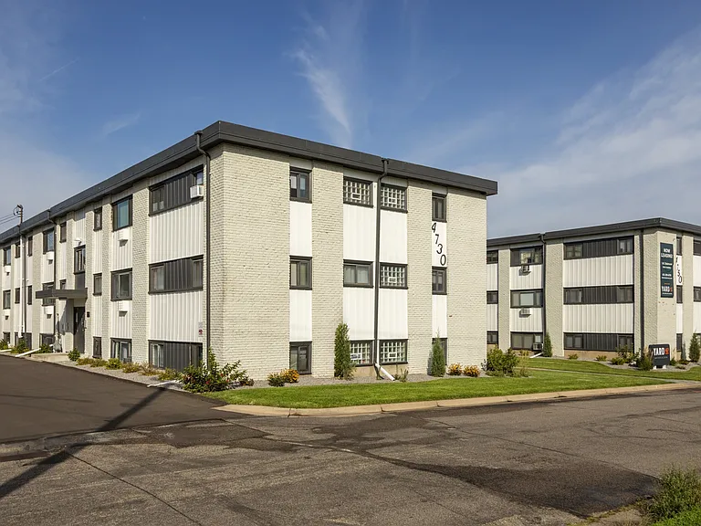 4750 Central Ave NE — Photo 45