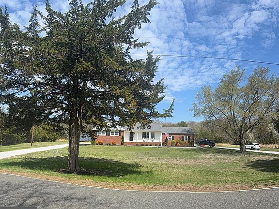 2nd image of 8762 Ferry Rd