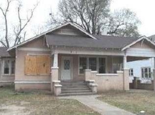 910 S Porter St, Stuttgart, AR 72160