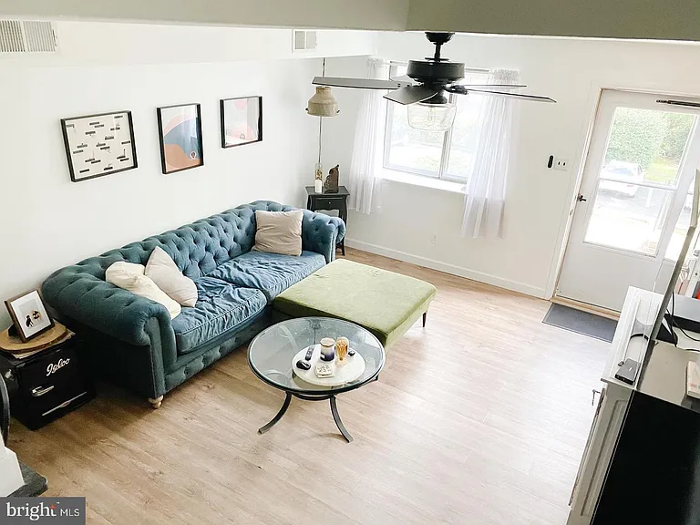 910 Valley Dr — Photo 9