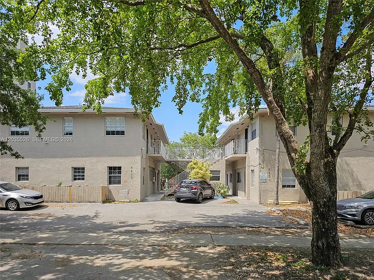 6601 SW 10th St #2 — Photo 12