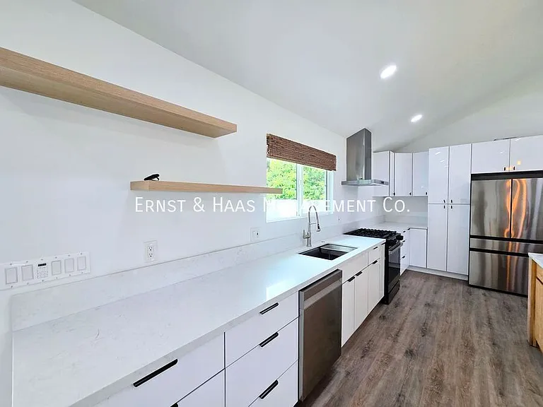 3041 Yellowtail Dr — Photo 7